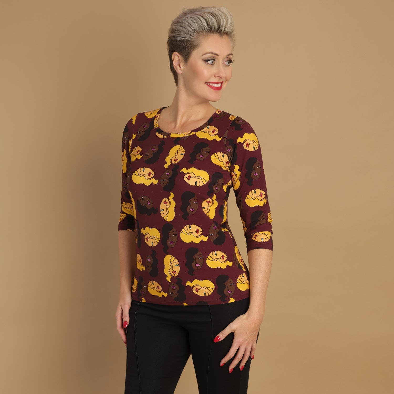 Miss Face of Art T-shirt