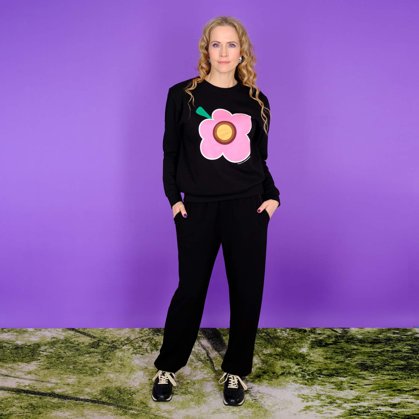 Black Intuition Sweatshirt