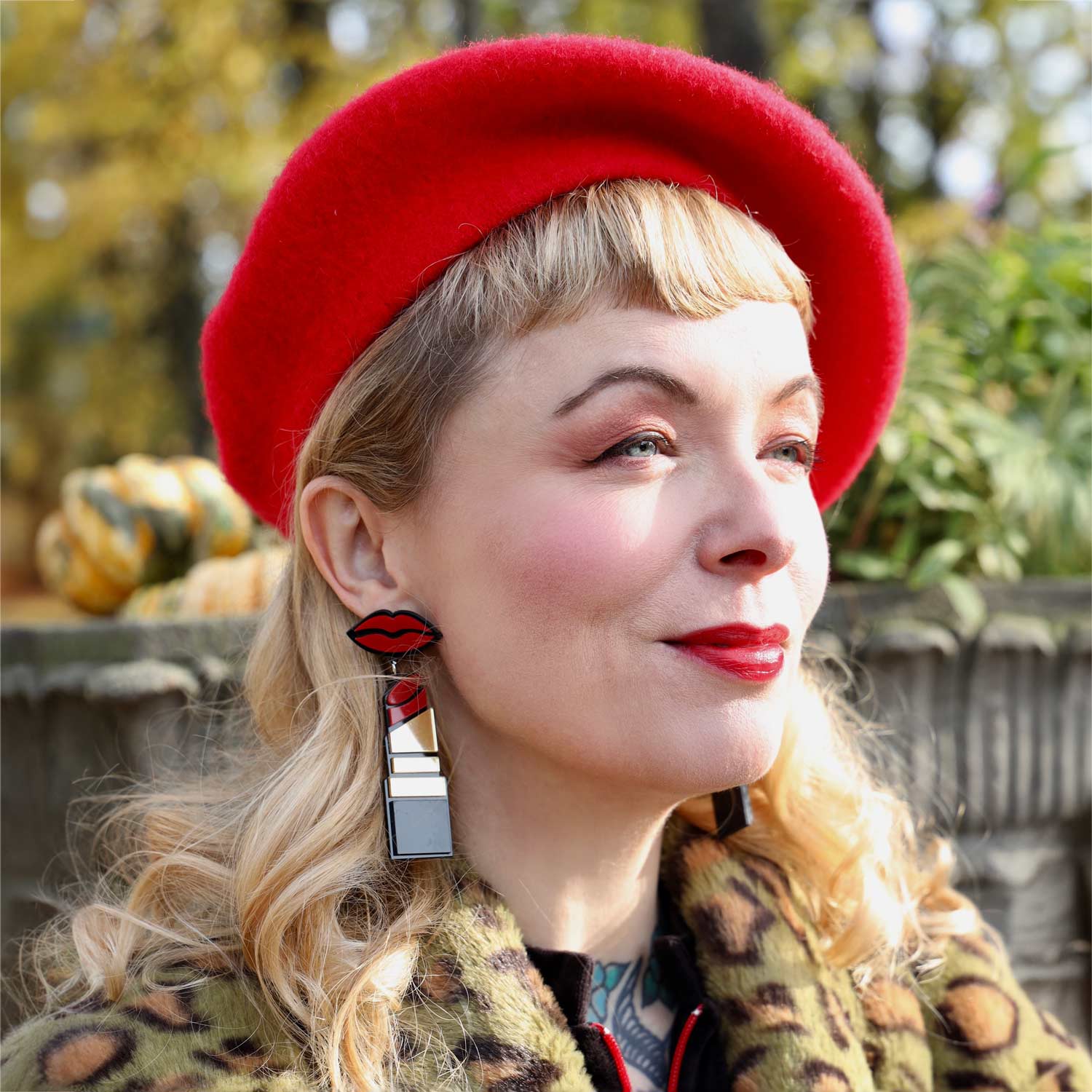 Apple Red Baret