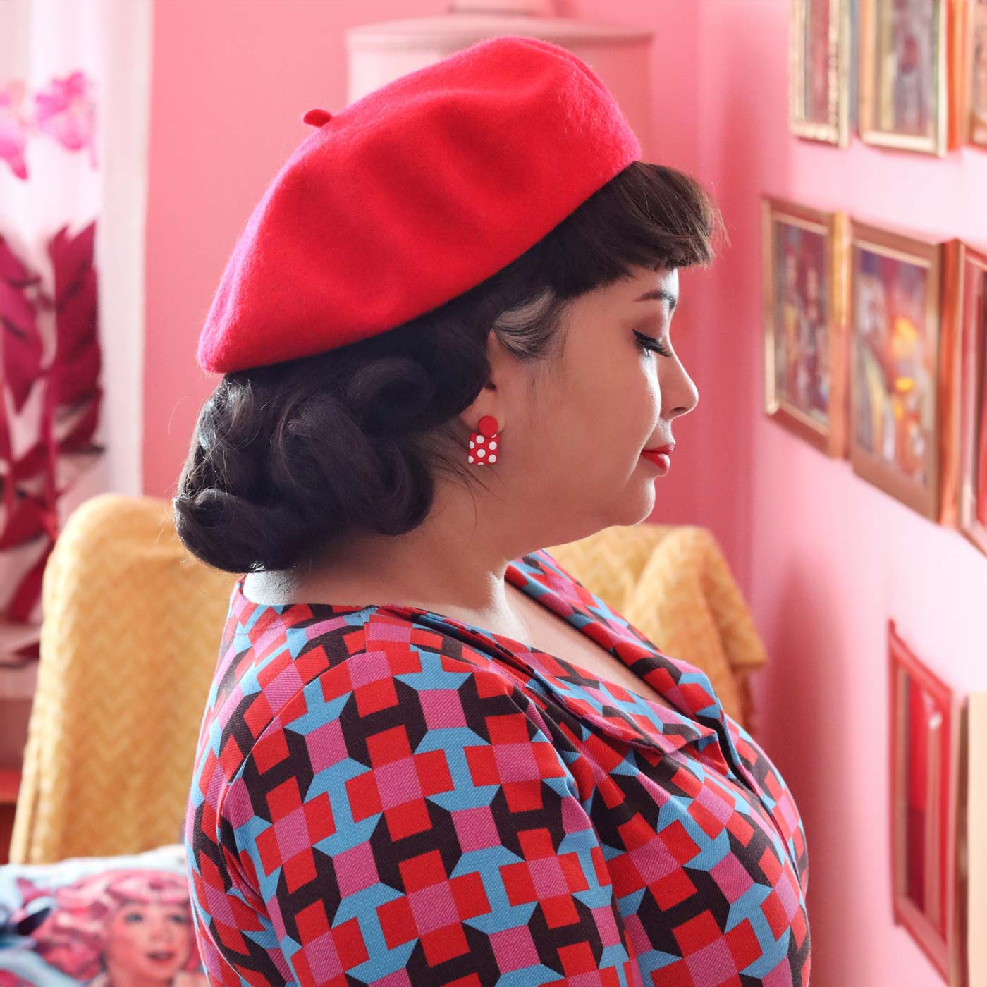 Apple Red Baret
